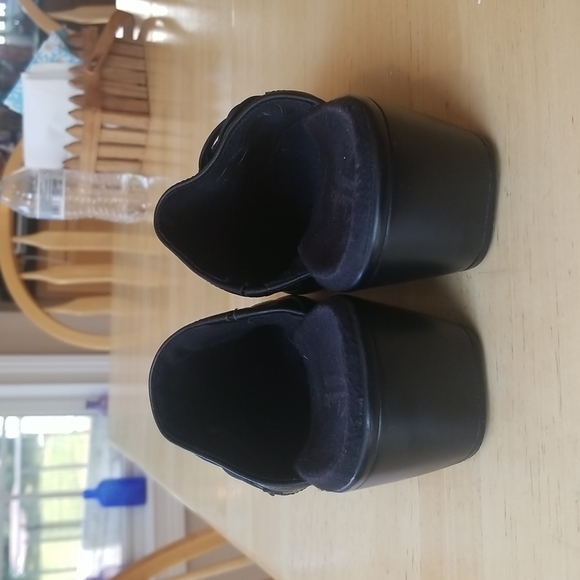 Clogs - Picture 3 of 5